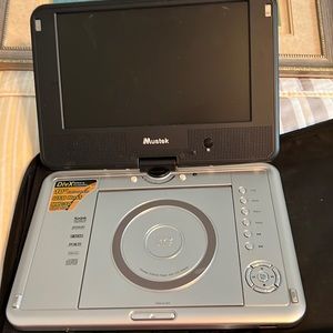 Portable DVD player like new